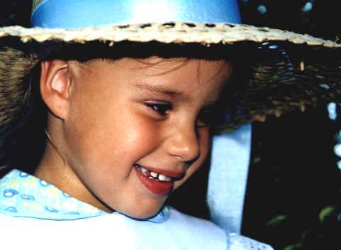 nena1.jpg (125375 bytes)